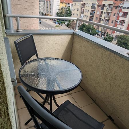 Poesia Apartment Novi Sad Exterior foto